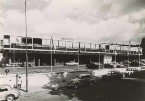 Garage Canton Reiss werd in 1964 gebouwd en was een ontwerp van architect Peter Sigmund.
Dit gebouw vormde een schakel tussen de nieuwe bebouwing rond de schouwburg (bedoeld als uitgangskern van de promenade, de nieuwe stedenbouwkundige ruggengraat van Heerlen) en de bestaande Valkenburgerweg.